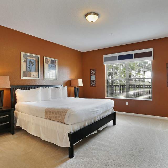 Vista Cay Resort by Millenium-80634_guestroom.jpg
