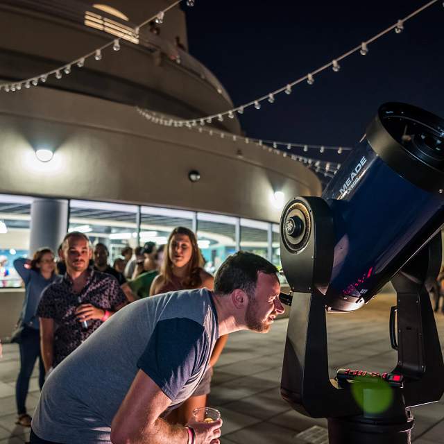 5866-science-night-live2.jpg