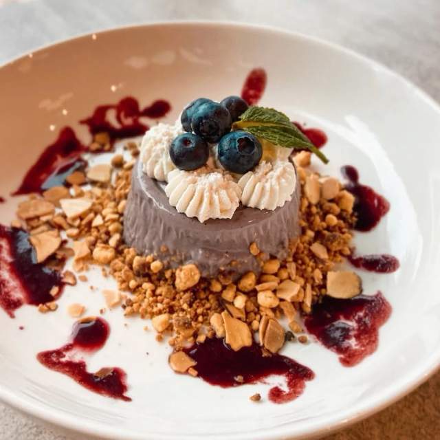 200819-panna-cotta.jpg