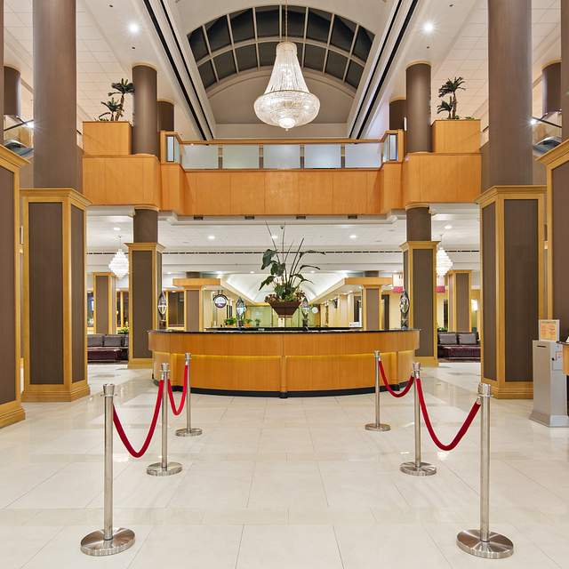 47039-lobby2.jpg