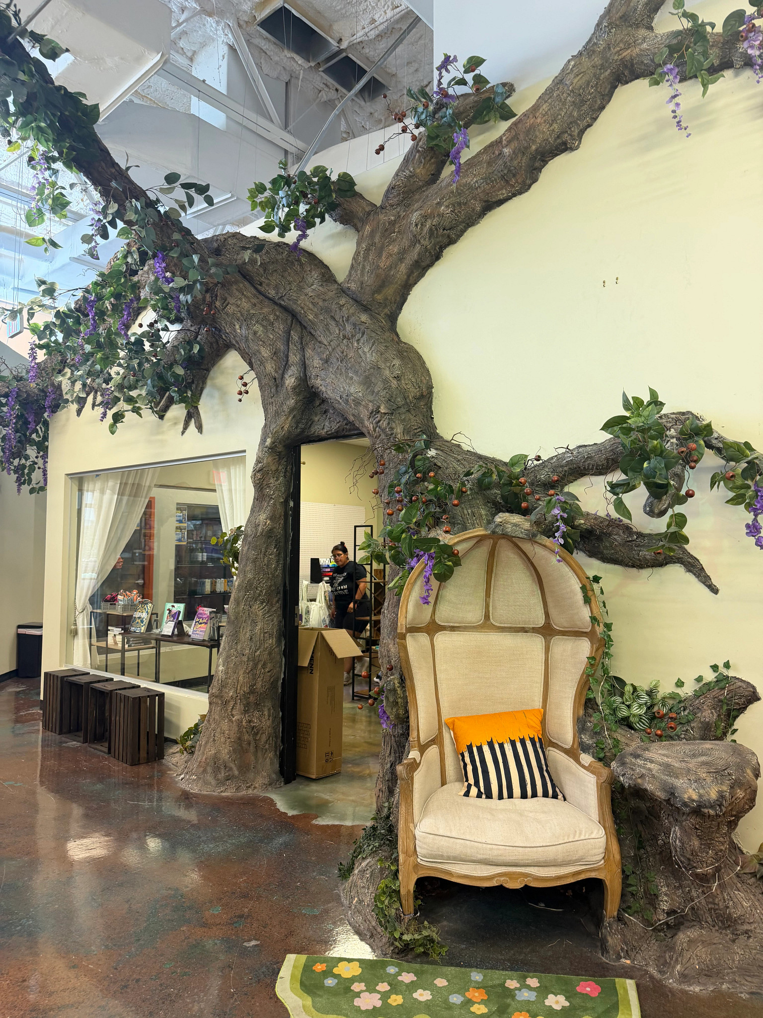 201790-Goblin-Studios-tree-chair.jpeg