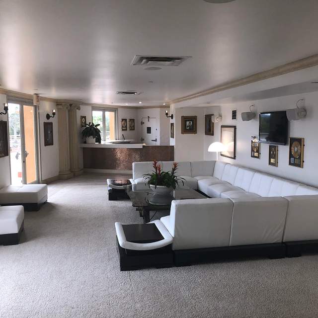 3606-lennon-room.jpg