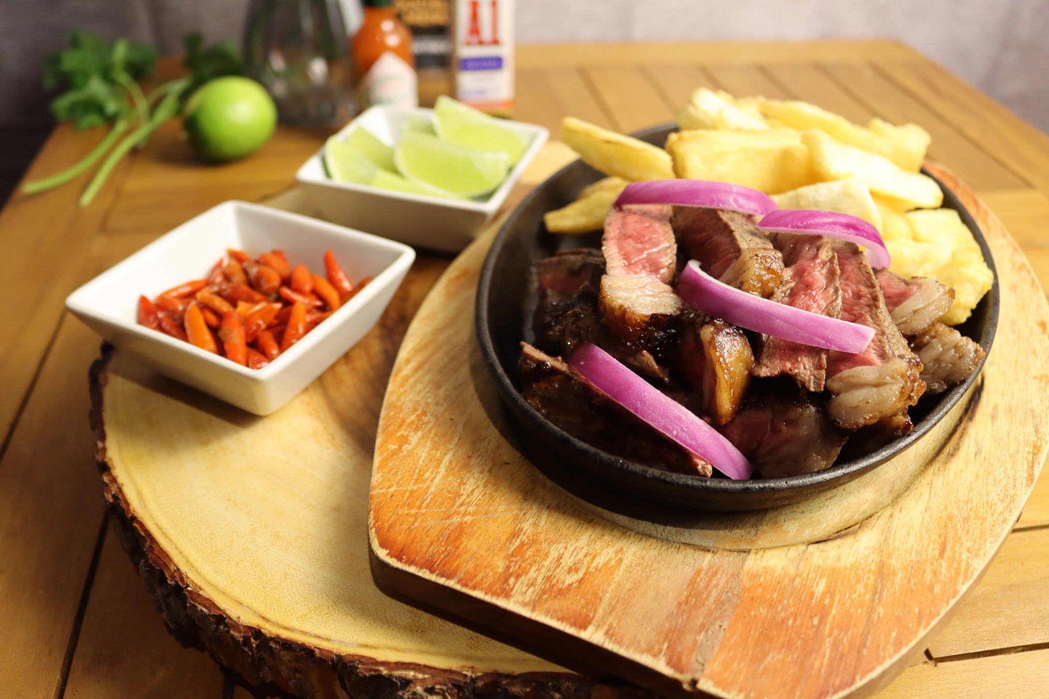 201840-Boteco-Restaurant-beef-fries.JPG