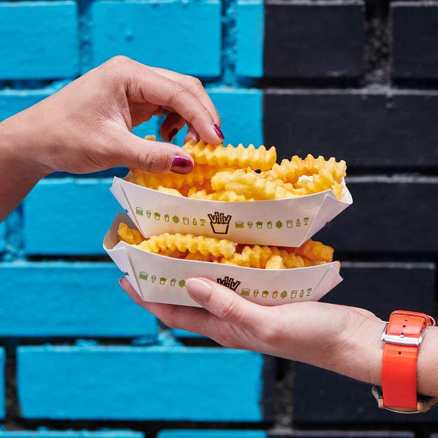 200517-sharing-fries.jpg