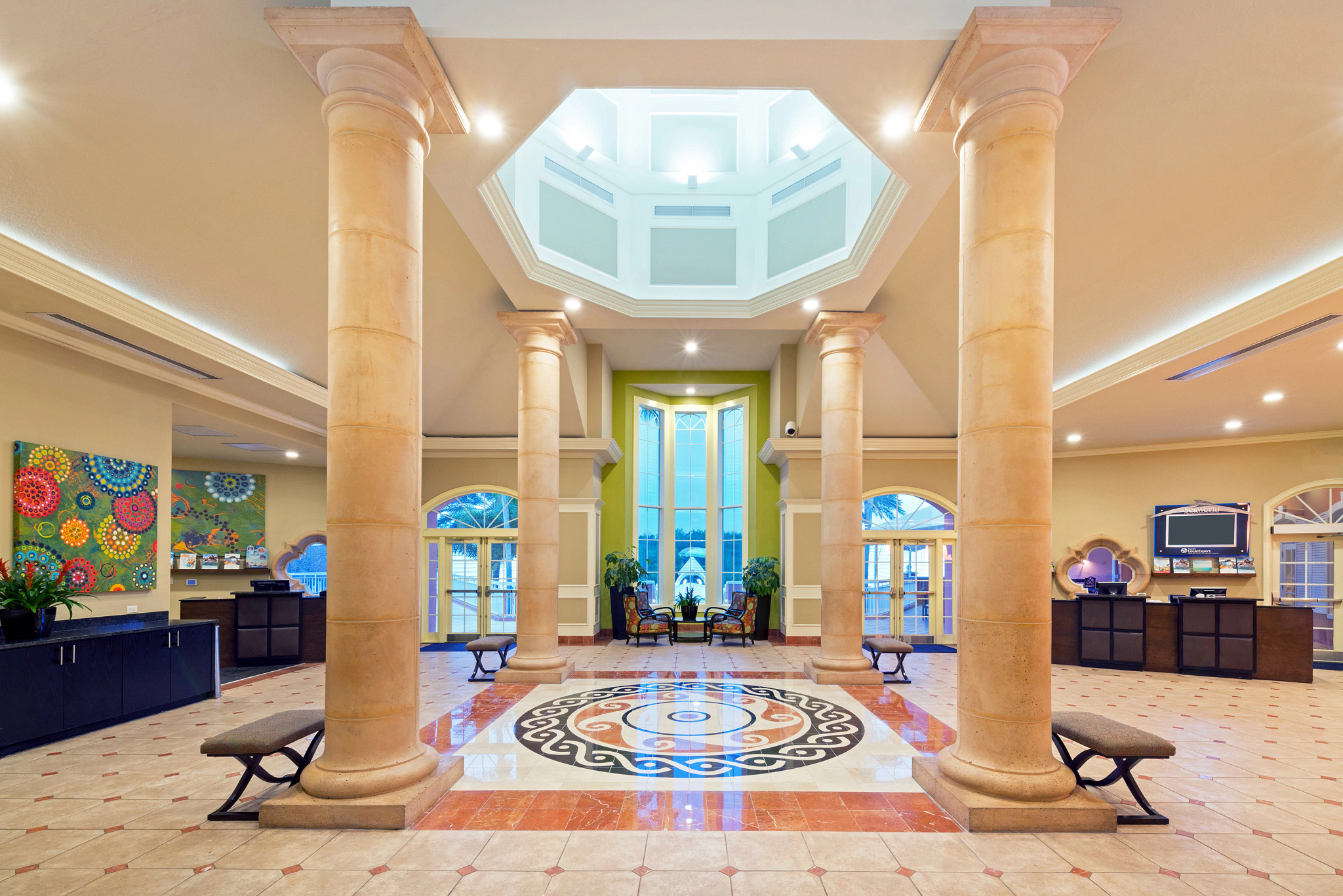 3712_lobby.jpg