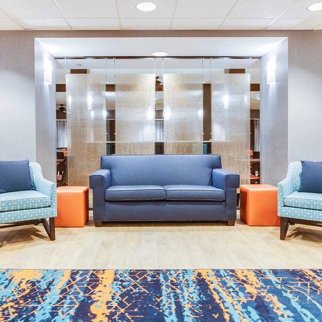 175336_lobby.jpg