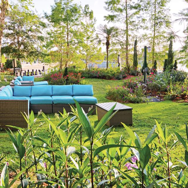 2833-outdoor-seating.jpg