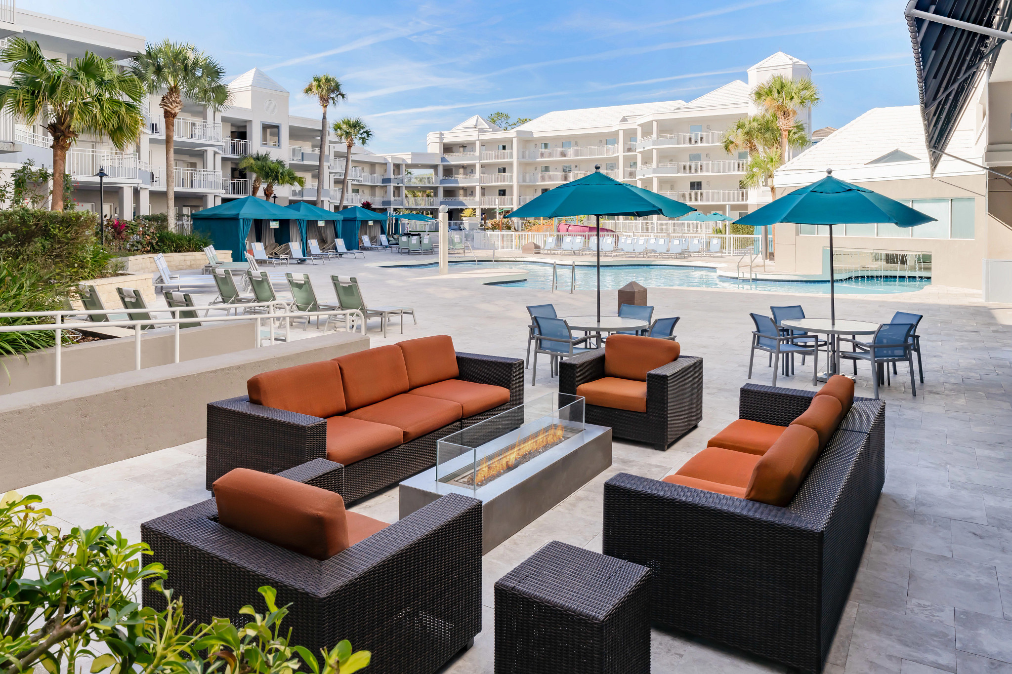171431-bar-patio.jpg