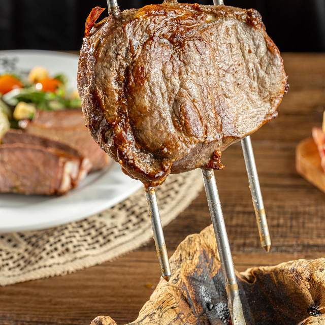 201202-meat-cut.jpg