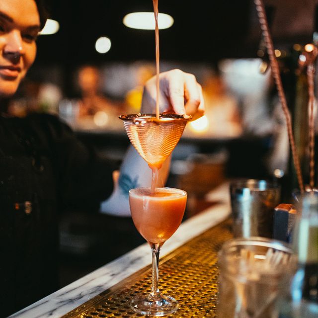 Cocktail Class at The Courtesy