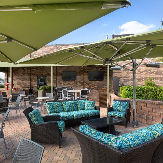 6461_outdoor_area.jpg