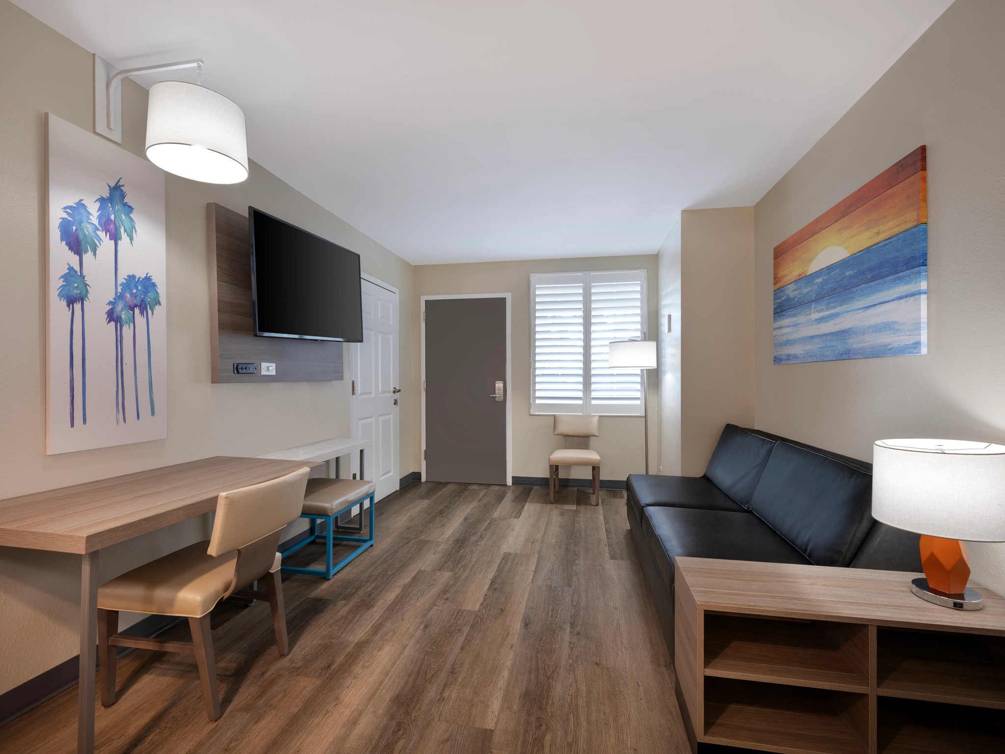 75031-two-bedroom-queen-suite.jpg