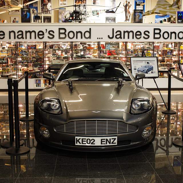197085-bond-museum1.jpg