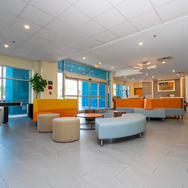 201239-lobby.jpg