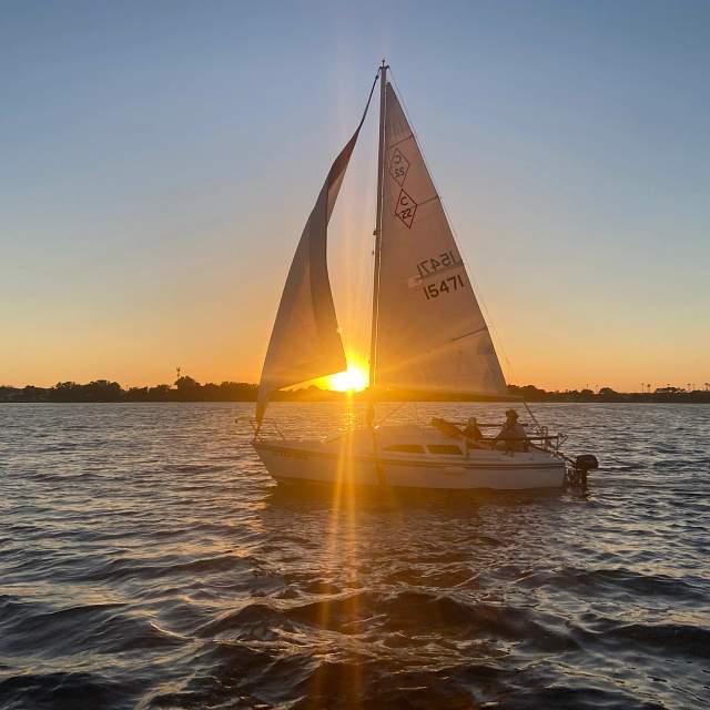 200935-sunset-sail3.jpg