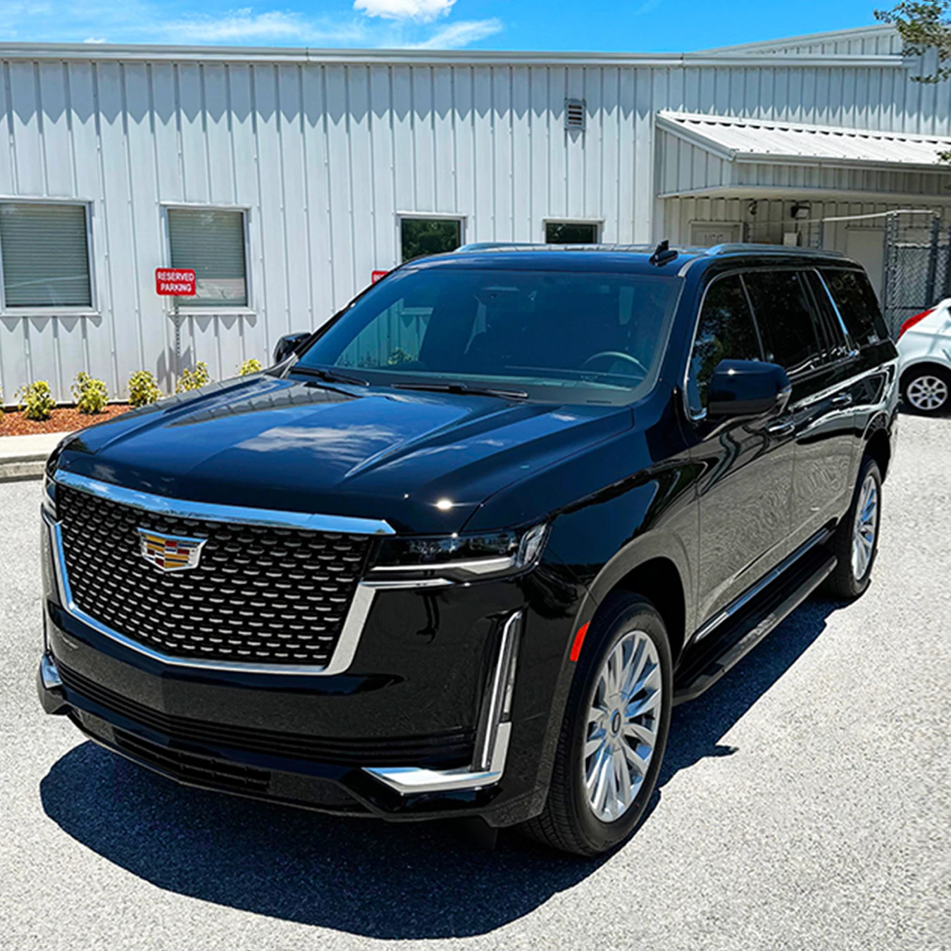 6130-escalade.jpg