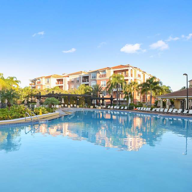 78464_pool_resort.jpg
