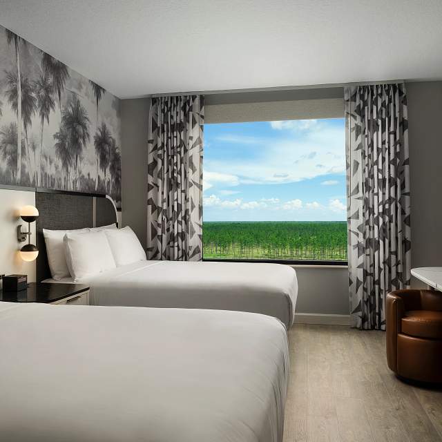 1299-caribe-queen-suite-bedroom.jpg