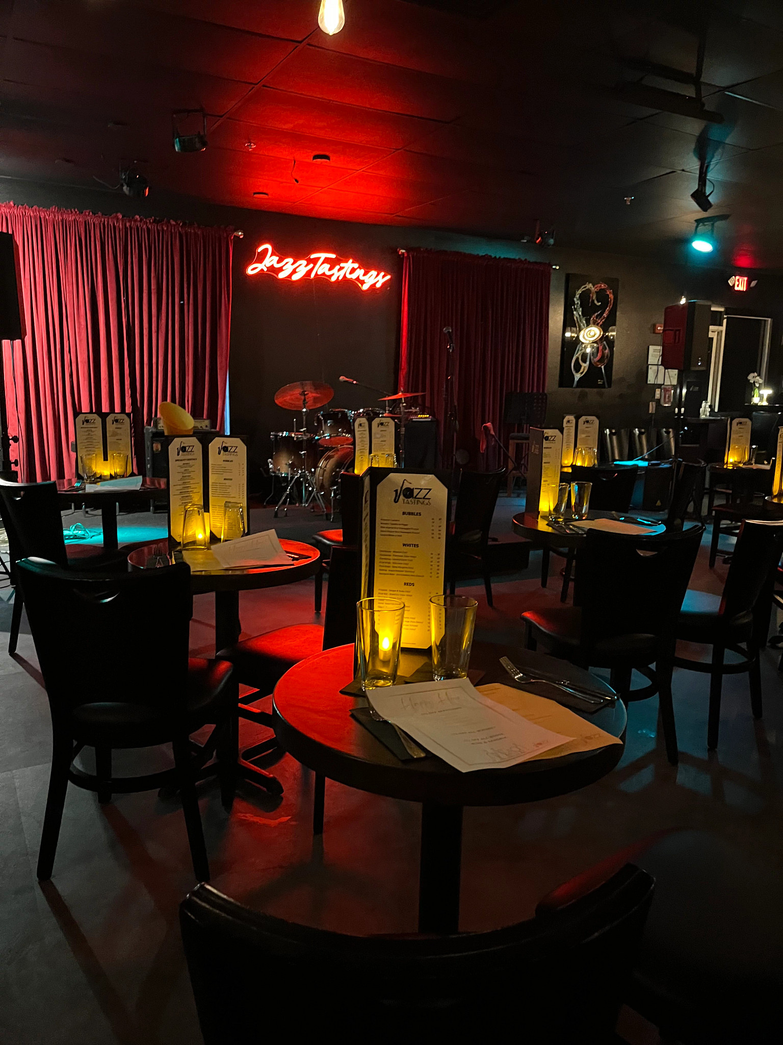 201267-interior.jpg
