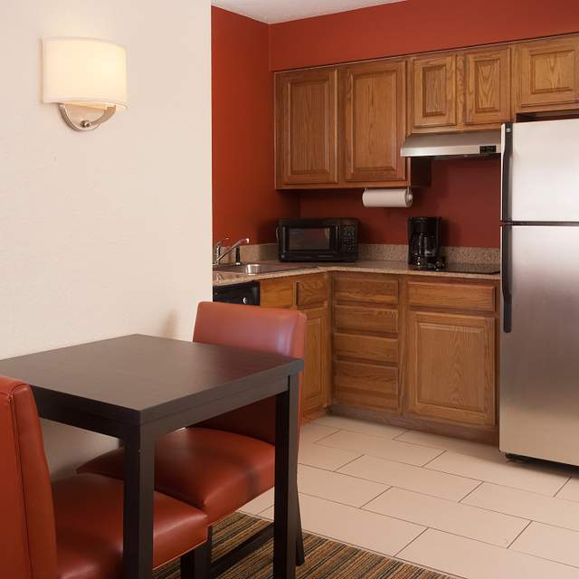 6687_kitchen2.jpg