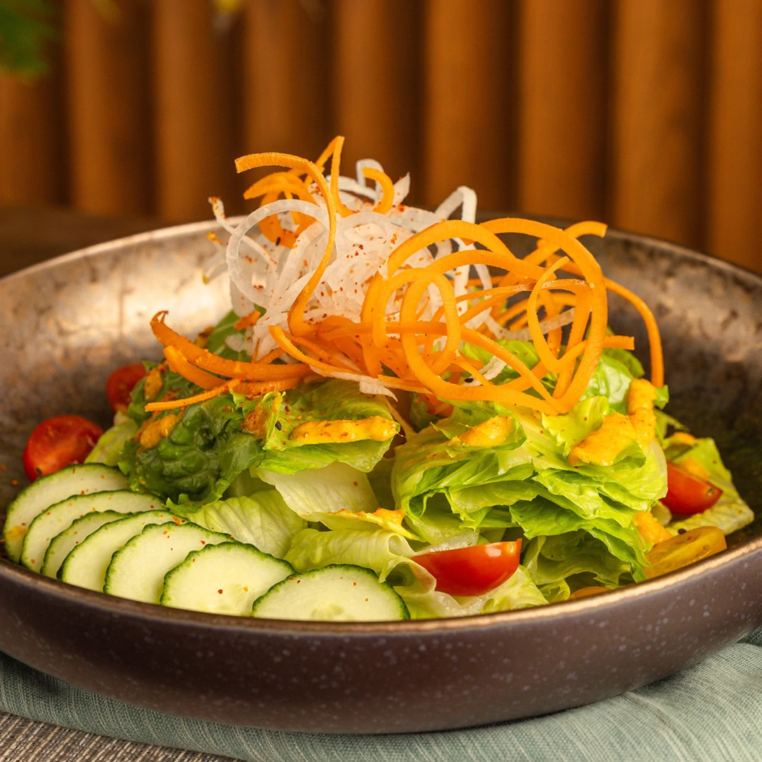 TheIslands-03-Appetizer-IslandsJapaneseSalad-1080x1080.jpg