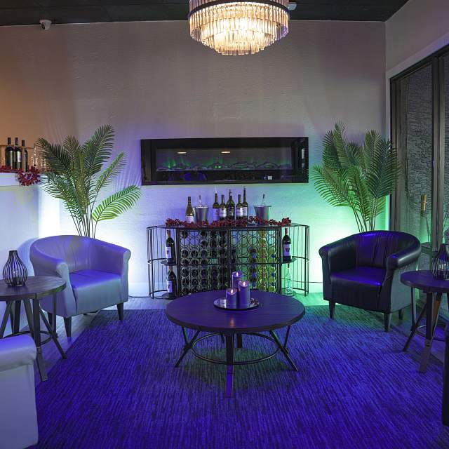 162320-lounge.jpg