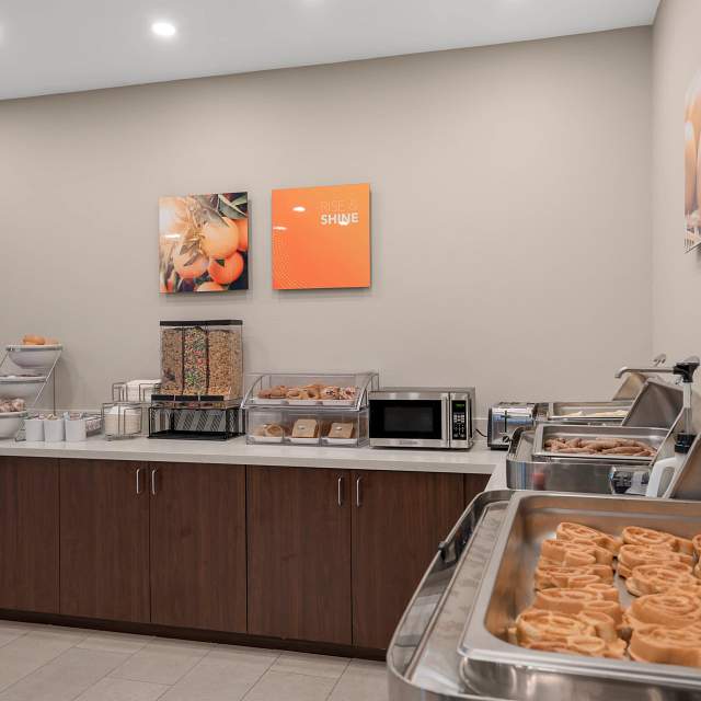 200875-breakfast-area2.jpg