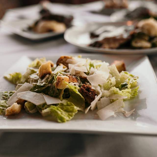186457-caesar-salad.jpg