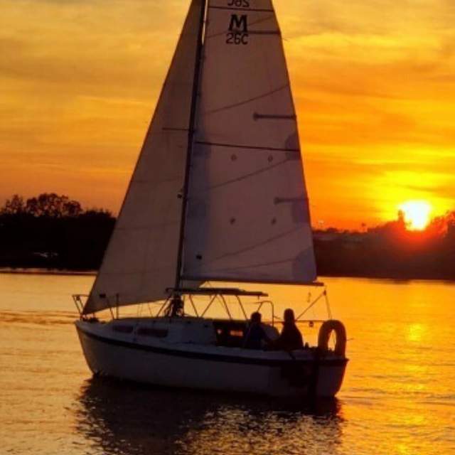 200935-sunset-sail2.jpg