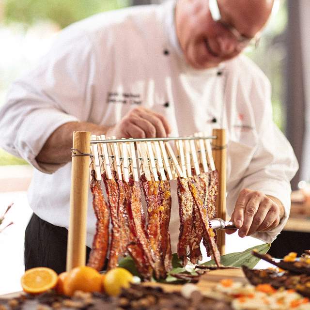 1299-banquet-food-station.jpg