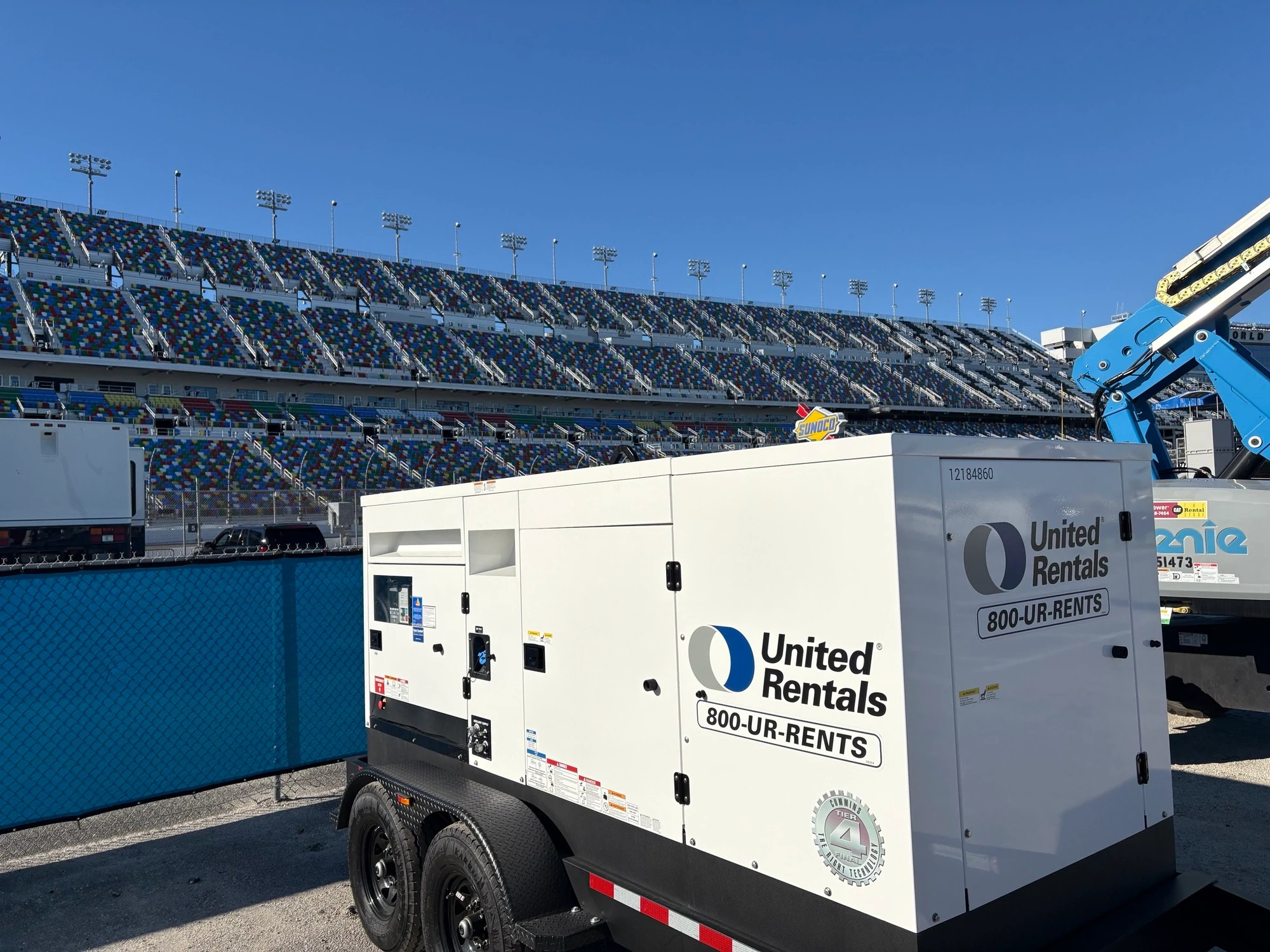 201800-United-Rentals-generator.jpeg