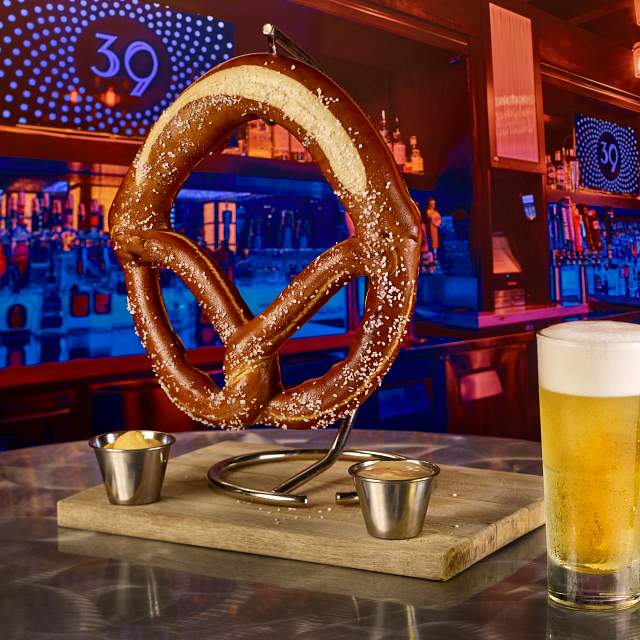 174410-pretzel-beer.jpg