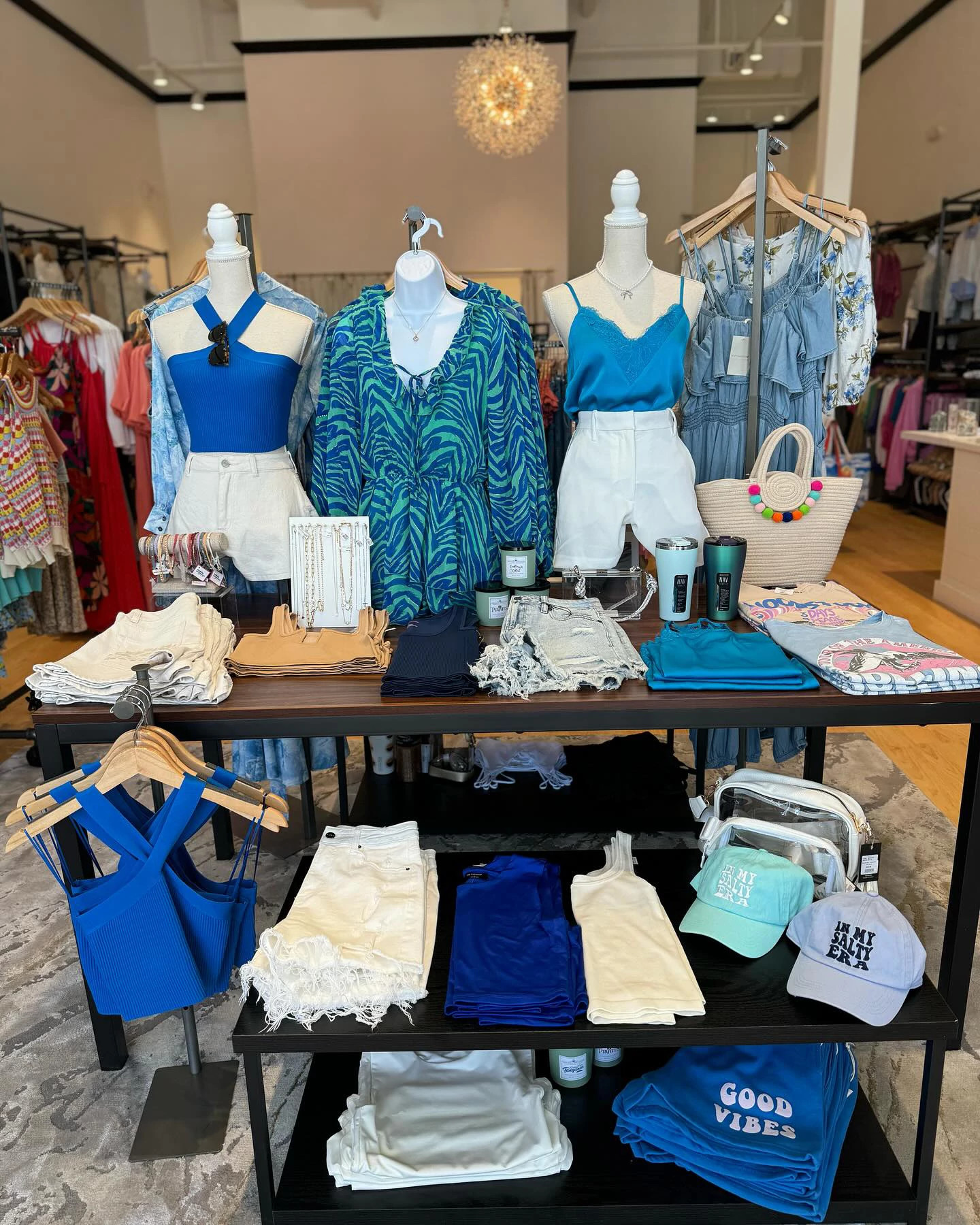 Apricot Lane Boutique Celebration FL 55171