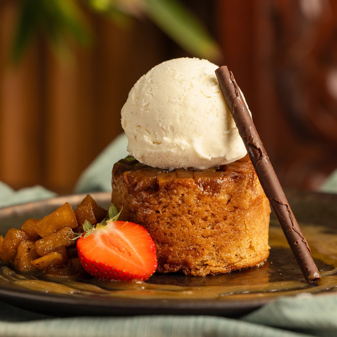 TheIslands-08-Dessert-FujiAppleUpsideDownCake-1080x1080.jpg